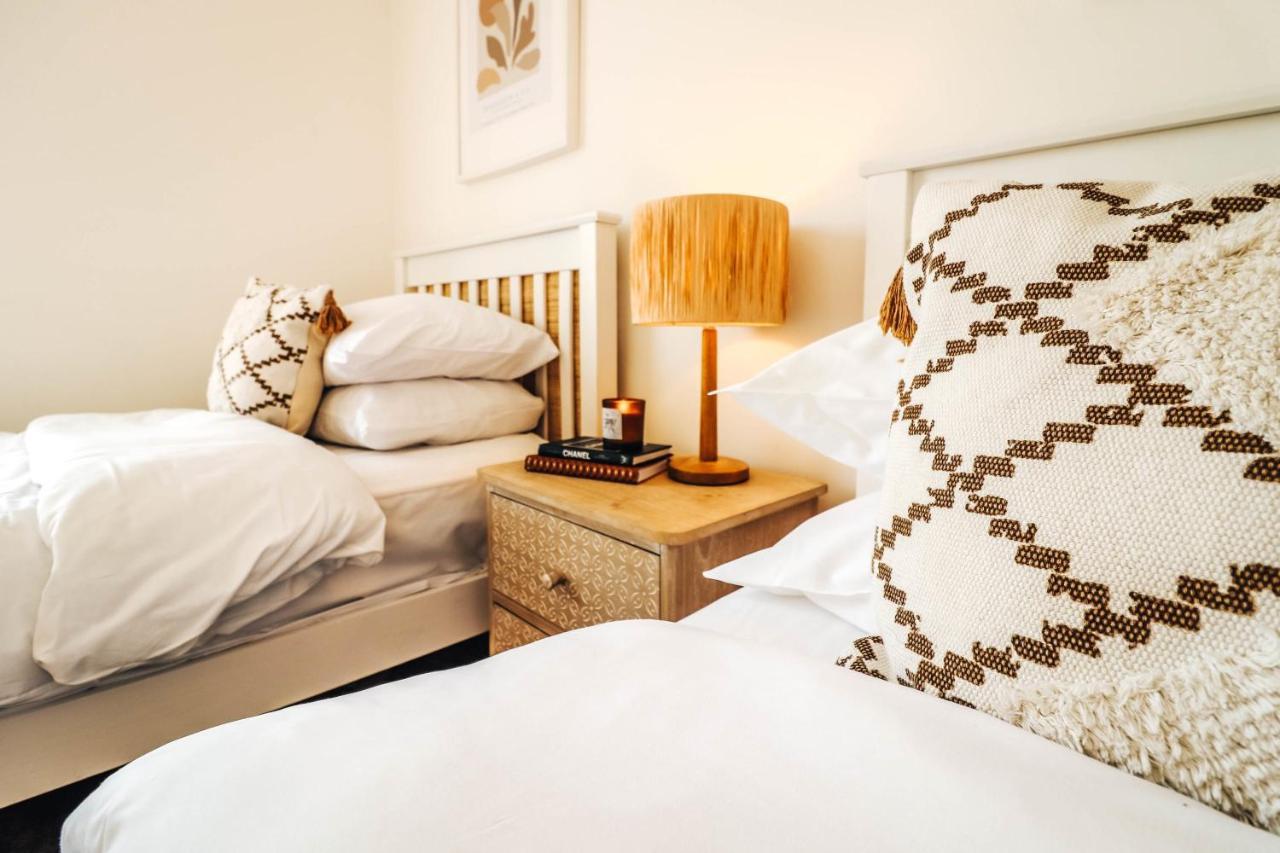 Principality View Apartment Two, By Solace Stays Cardiff Buitenkant foto