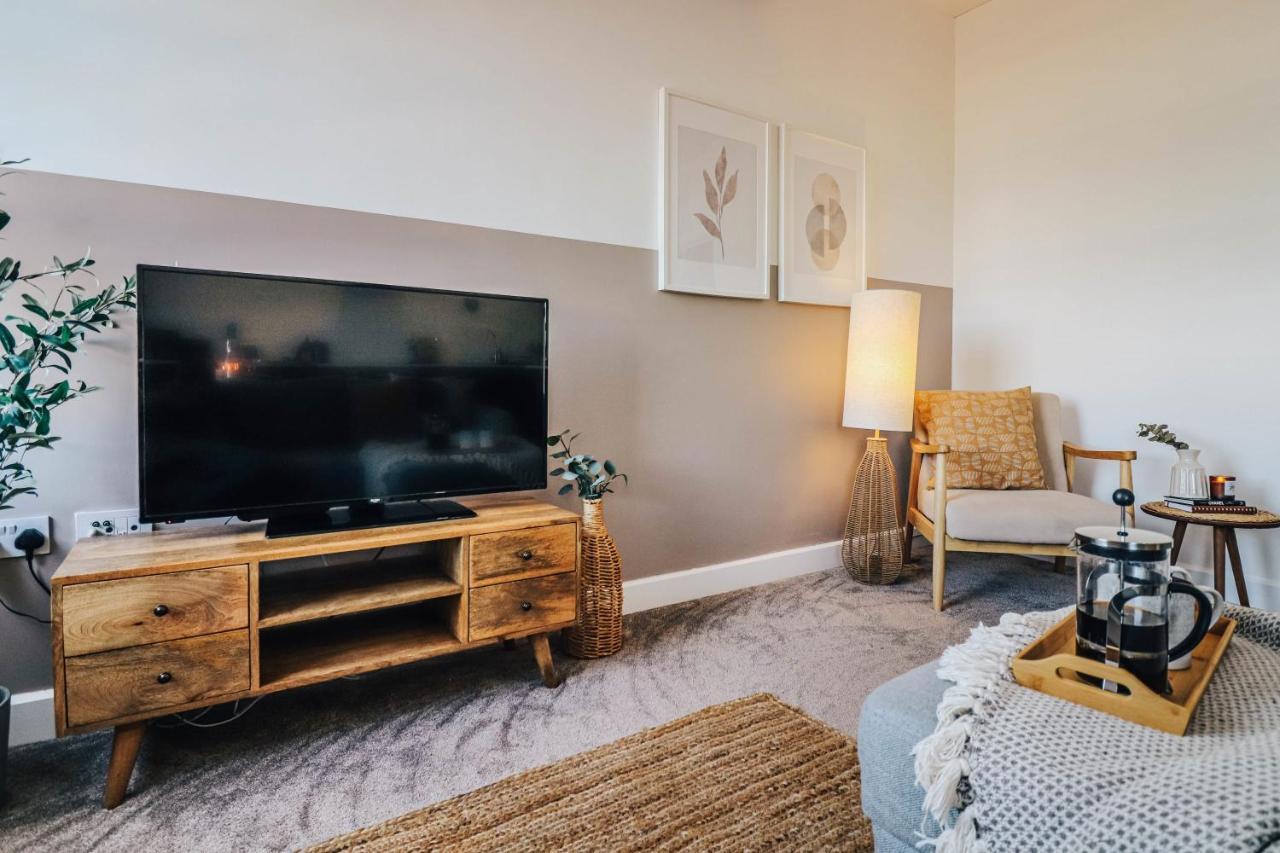 Principality View Apartment Two, By Solace Stays Cardiff Buitenkant foto
