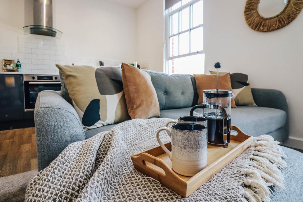 Principality View Apartment Two, By Solace Stays Cardiff Buitenkant foto