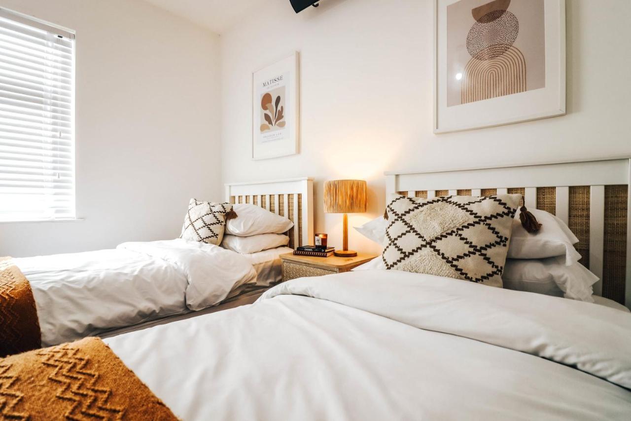 Principality View Apartment Two, By Solace Stays Cardiff Buitenkant foto
