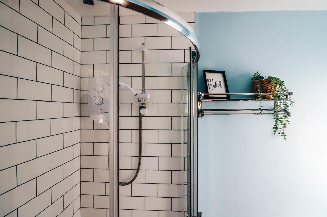 Principality View Apartment Two, By Solace Stays Cardiff Buitenkant foto