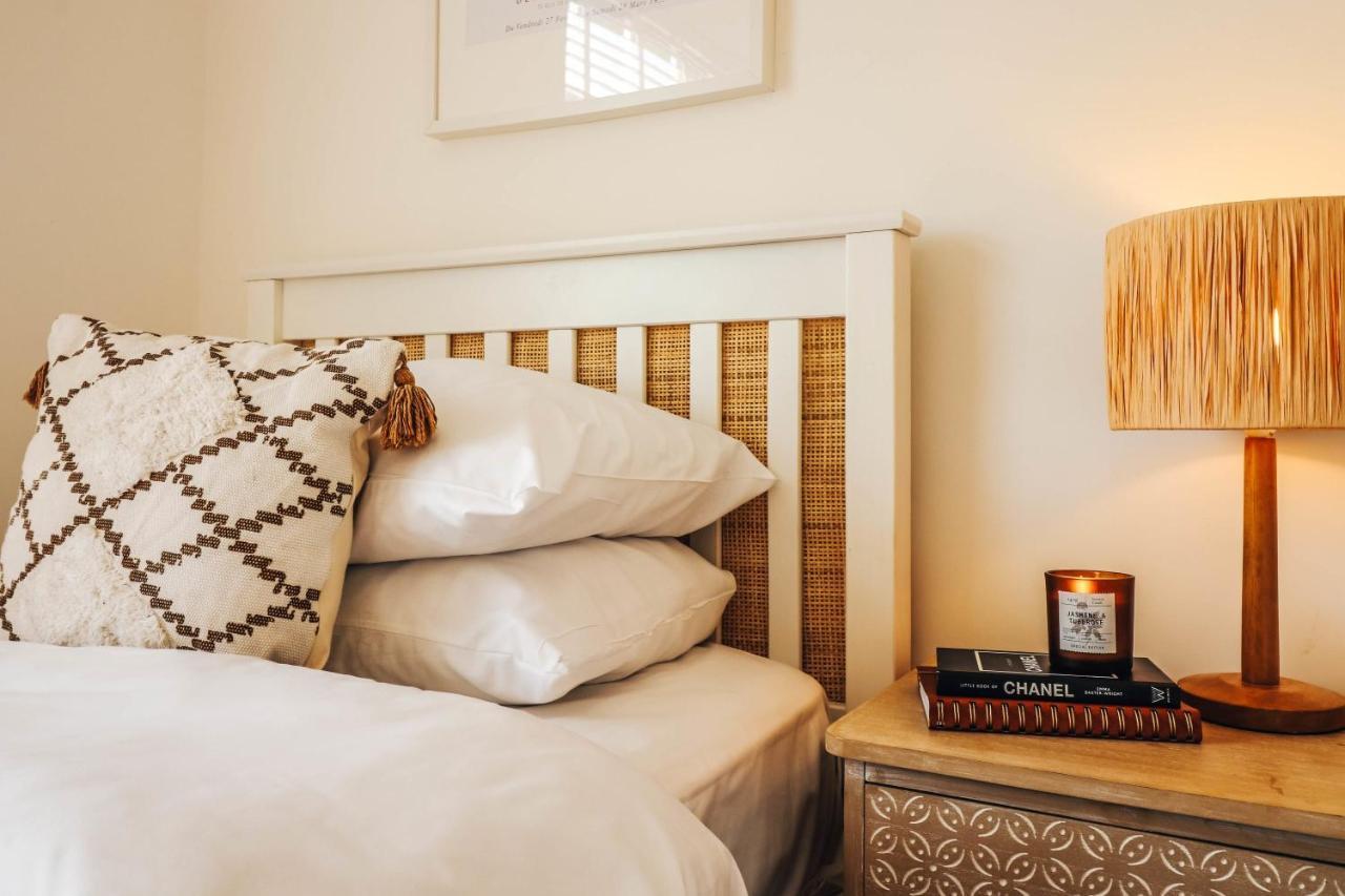 Principality View Apartment Two, By Solace Stays Cardiff Buitenkant foto