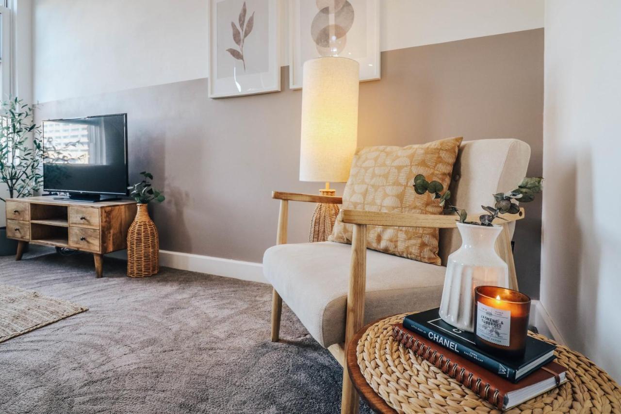 Principality View Apartment Two, By Solace Stays Cardiff Buitenkant foto