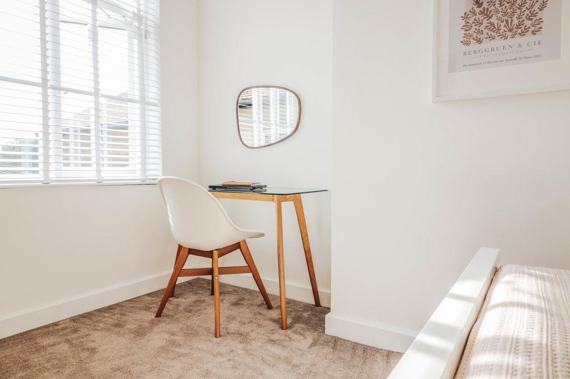 Principality View Apartment Two, By Solace Stays Cardiff Buitenkant foto