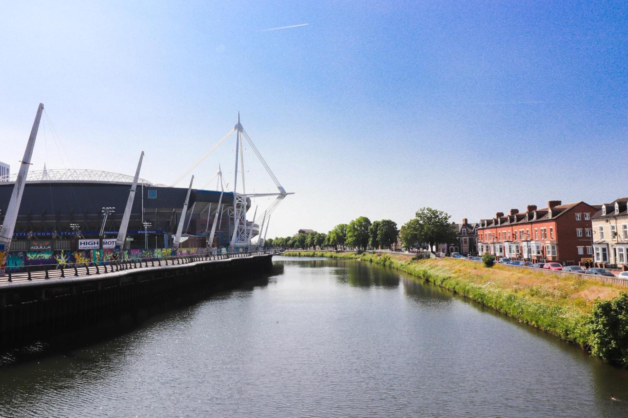 Principality View Apartment Two, By Solace Stays Cardiff Buitenkant foto